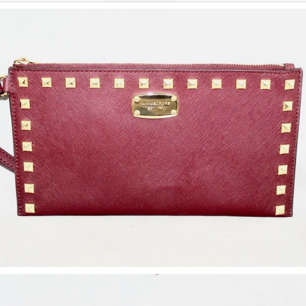 MICHEAL KORS BURGUNDY STUDDED WRISTLET